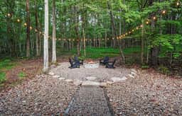 Deerview (Hocking Hills, OH)